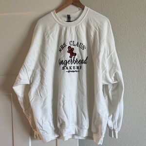Gildan White Graphic Crewneck Sweater